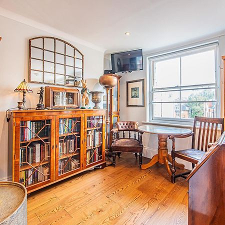 Stylish 1-Bed Flat In Soho - Prime Central ロンドン エクステリア 写真