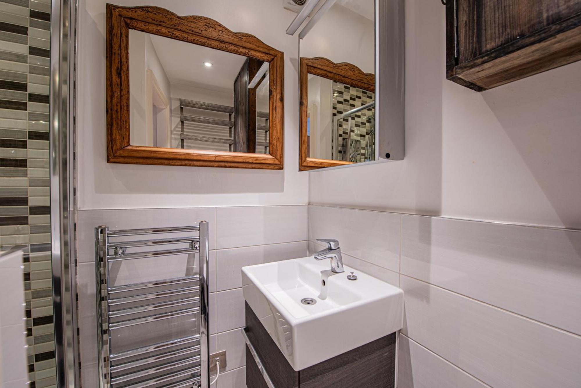 Stylish 1-Bed Flat In Soho - Prime Central ロンドン エクステリア 写真