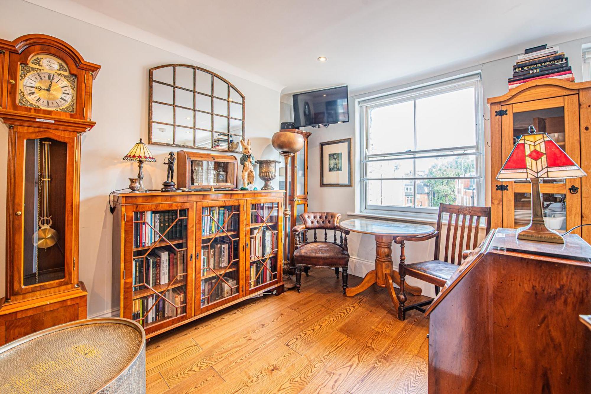 Stylish 1-Bed Flat In Soho - Prime Central ロンドン エクステリア 写真